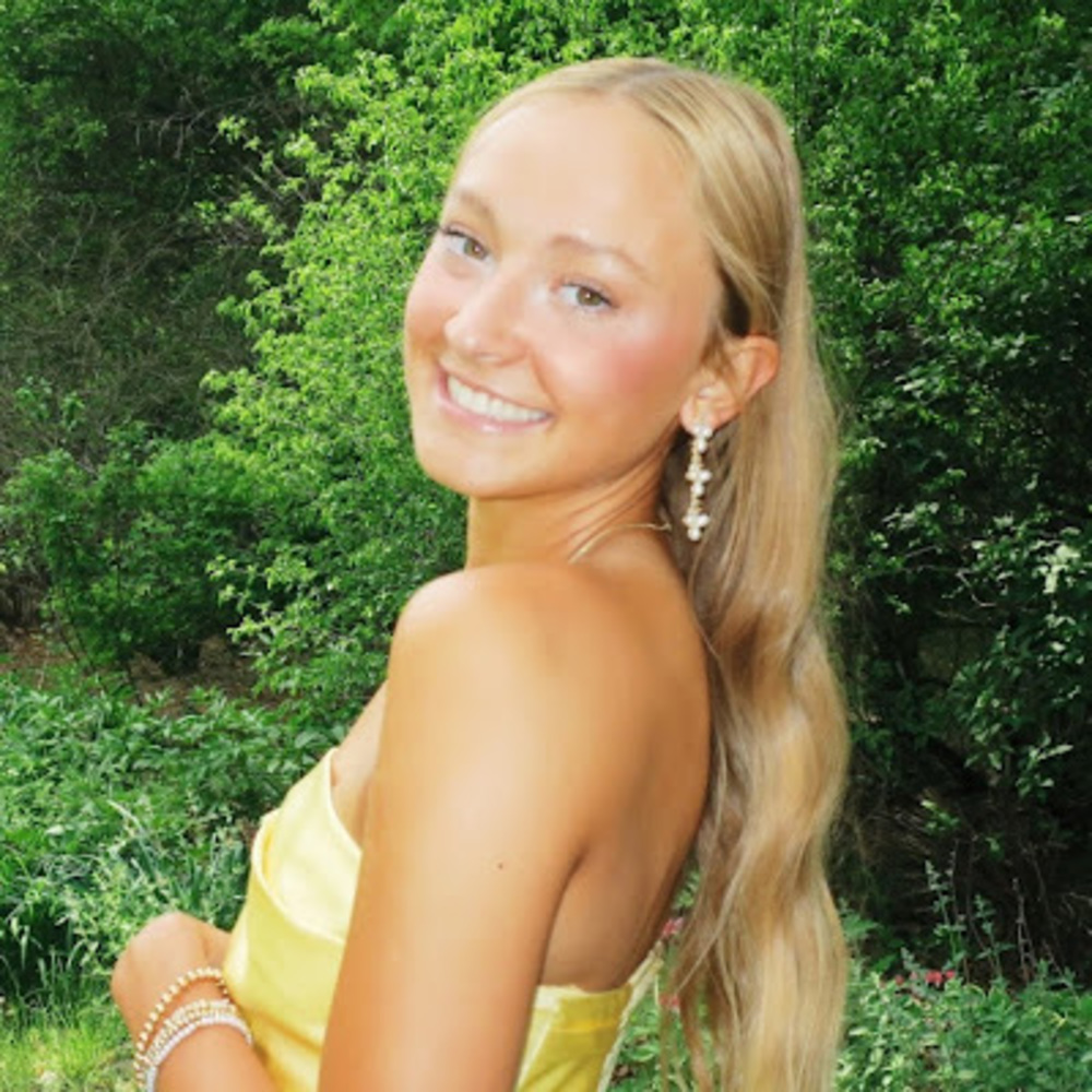 Meet your Posher, Olivia